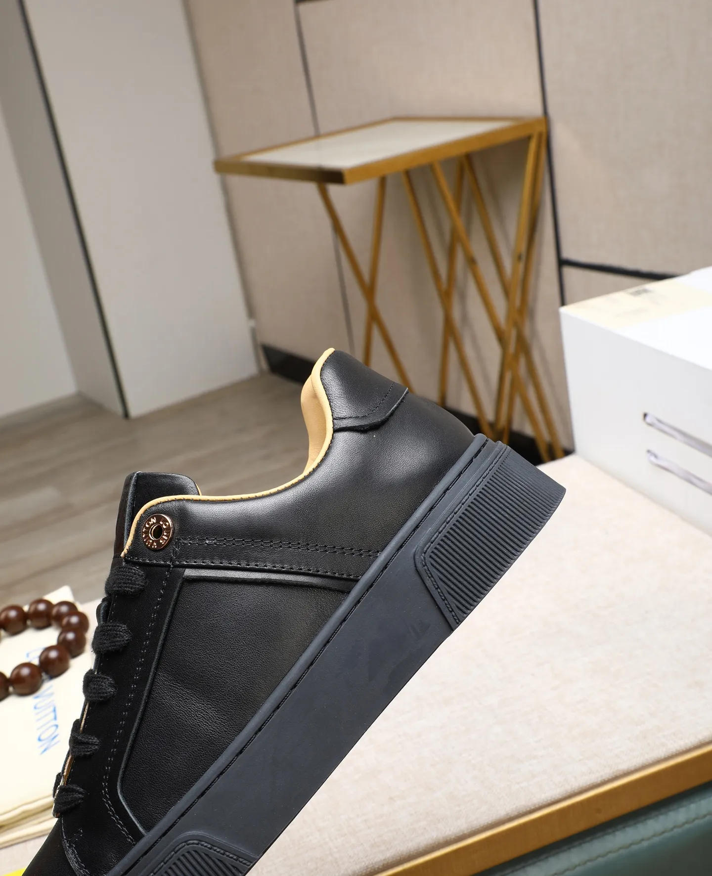 Men's shoes 💰460 [LV～] Men's casual shoes 2025z cabinet sales simultaneously 🔶Size: 38-44 #️⃣ 🔷3 colors🔜The upper is made of multi-material splicing➕cow leather lining, comfortable and breathable, sole: original comfortable and wear-resistant outsole, ⚠️real thing📱photographed🎬real thing is better📢📢📢